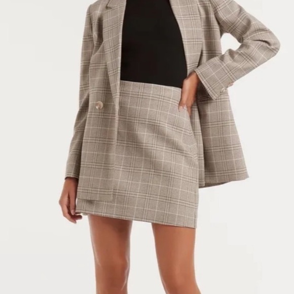 evernew beige plaid mini skirt - Picture 1 of 10